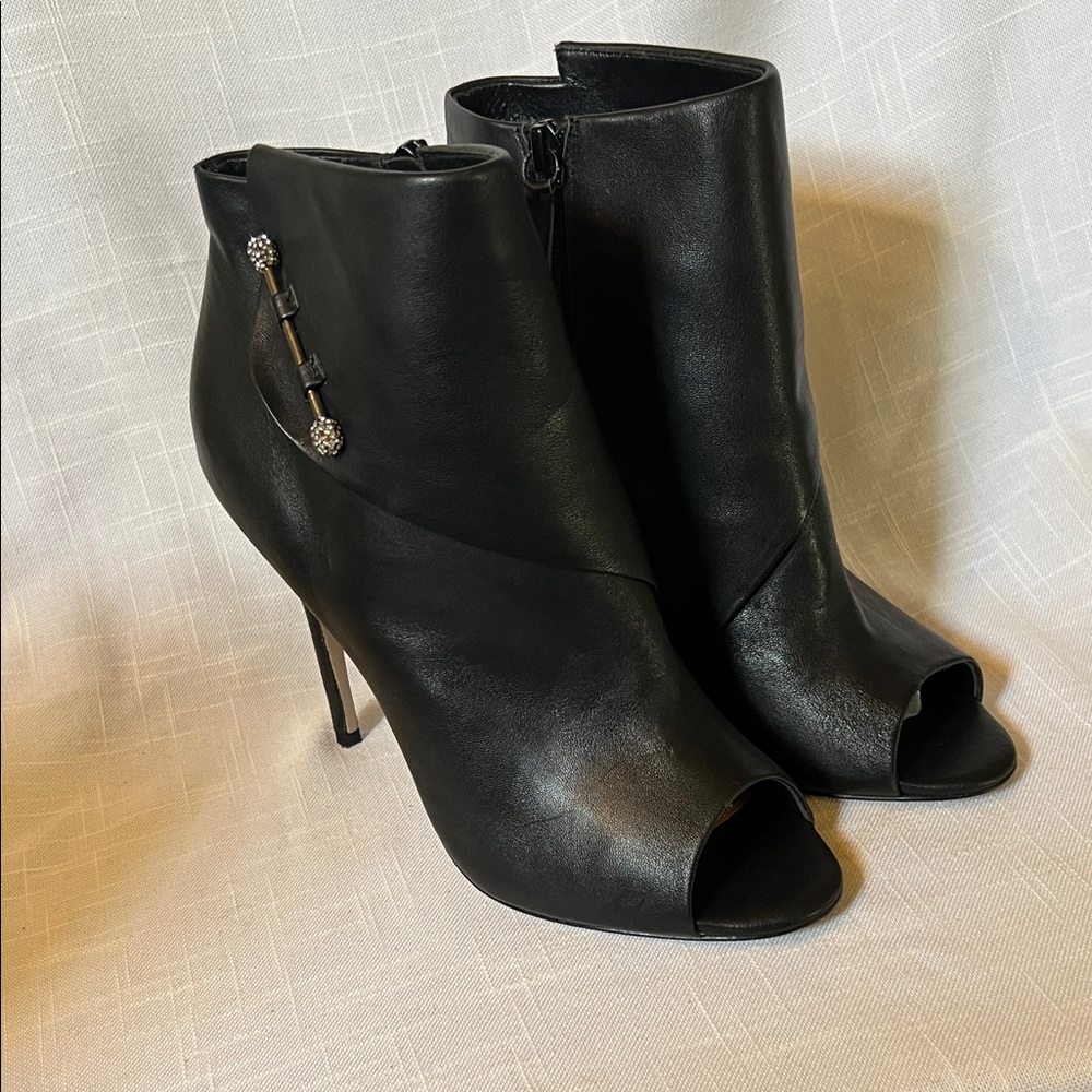 Badgley Mischka Elegant Black Peep-Toe Boots
